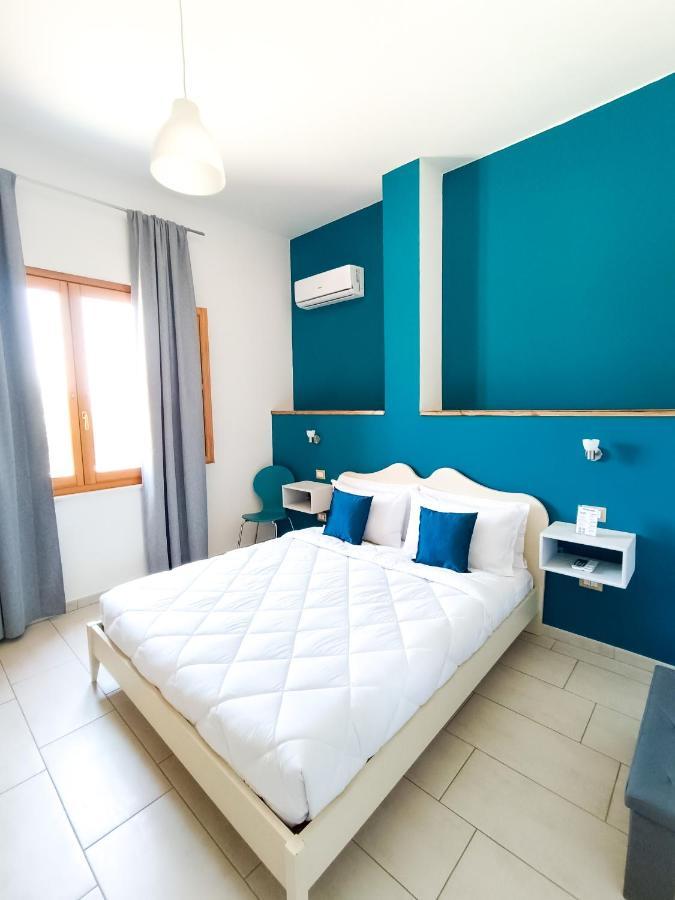 La Residenza B&B Giba Eksteriør billede